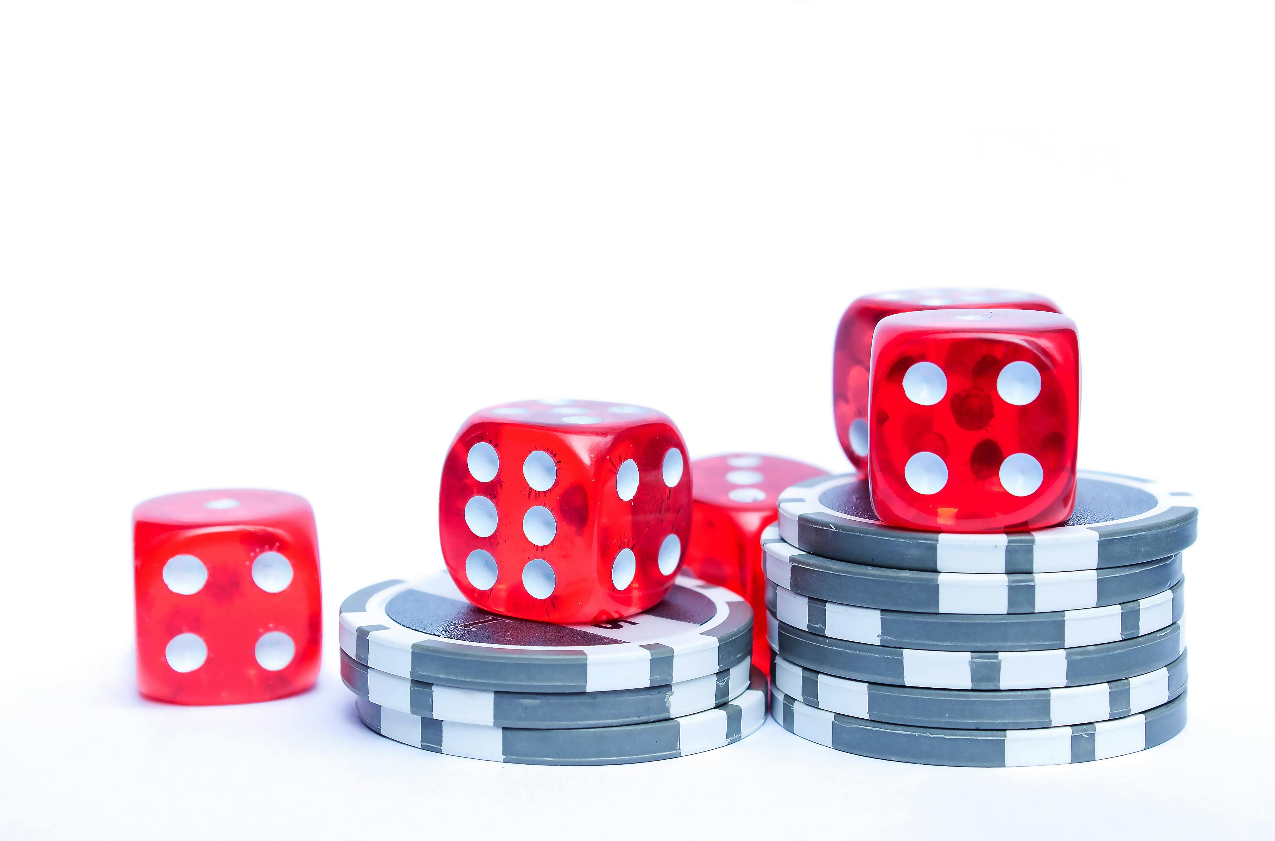 Aviator slot game interface showing bet size controls, RTP percentage, and live spin counter